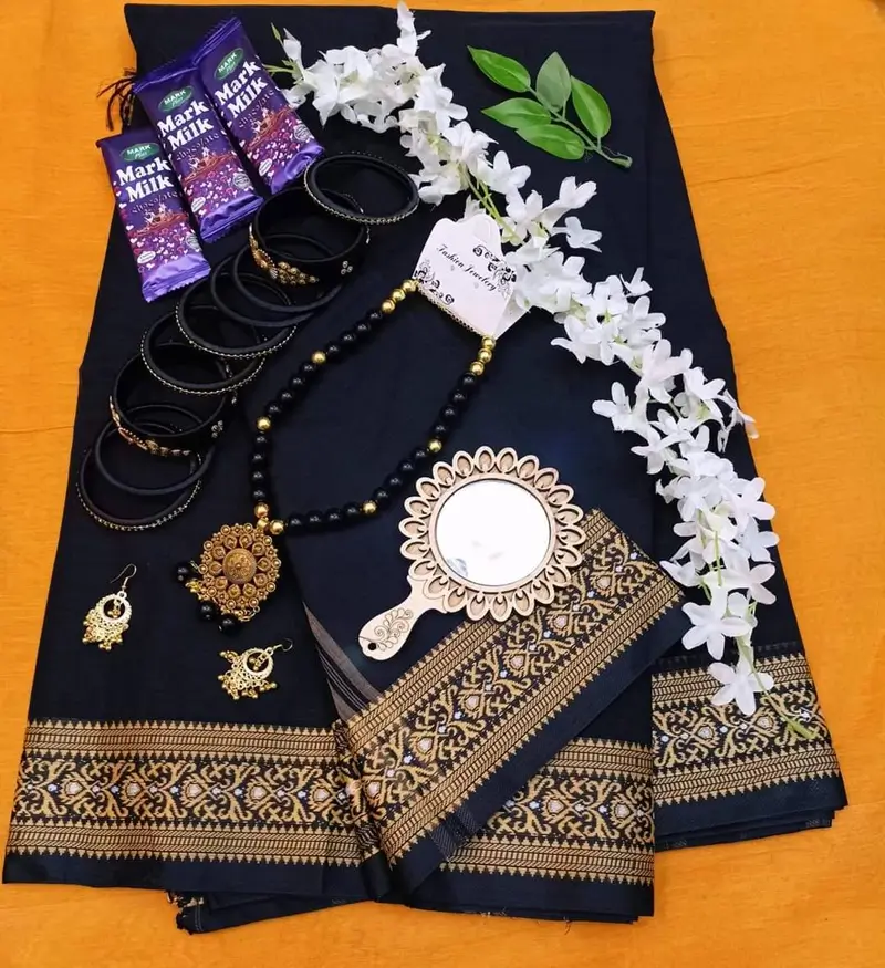 Tangaile suti saree combo. gift package.